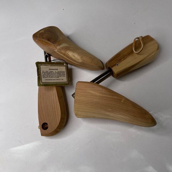 Rochester Shoe Tree Co. Shoe Keepers Cedar Adjustable Width #4 Shoe Trees - Picture 4 of 11